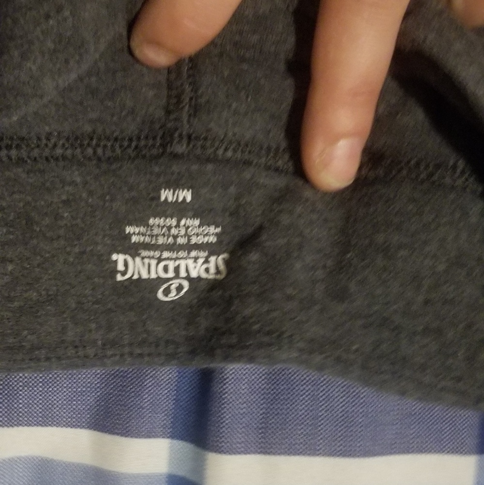 Athletic capris - Picture 2 of 3